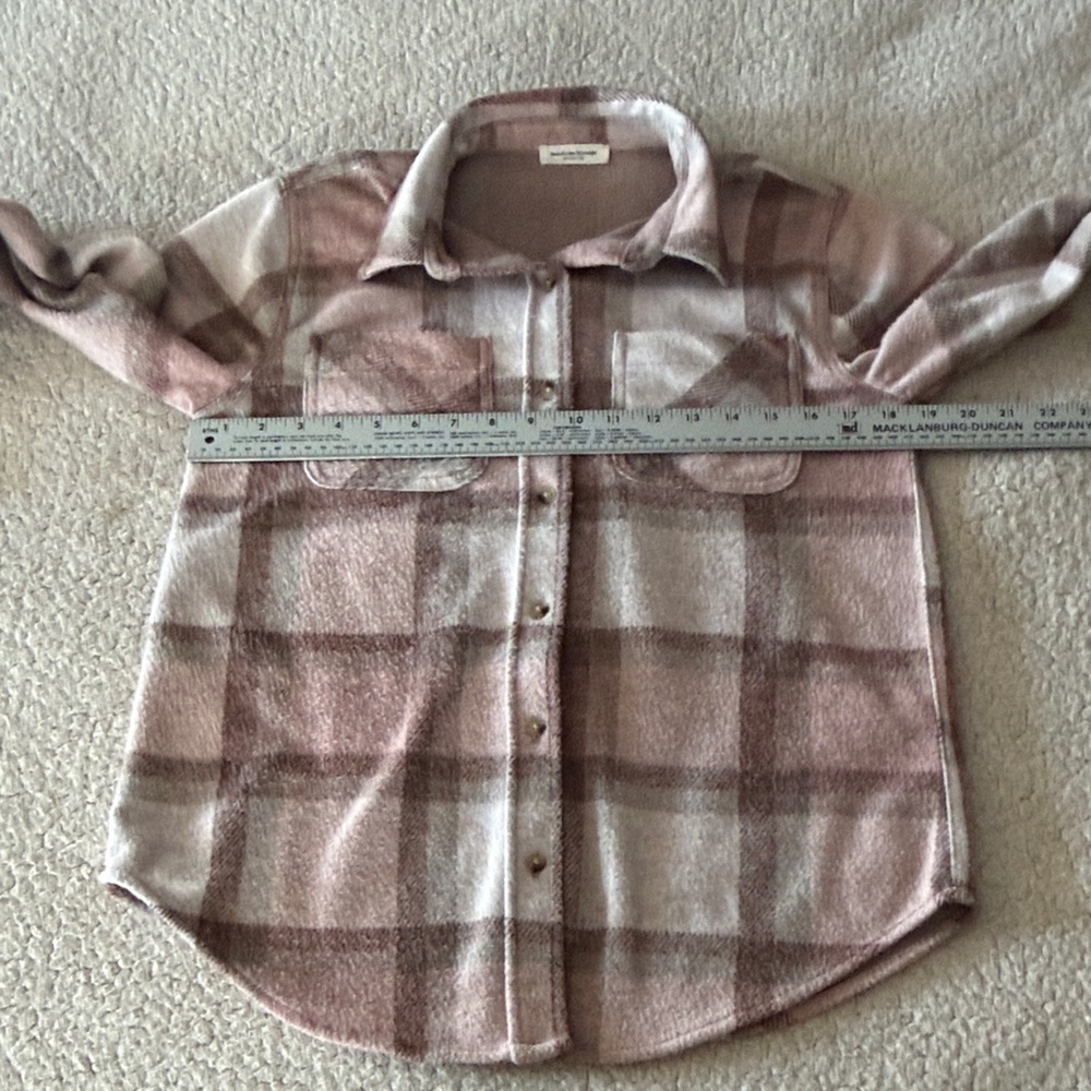 beachlunchlounge Plaid Button Down Shirt in Pink and Brown Small - Picture 5 of 7